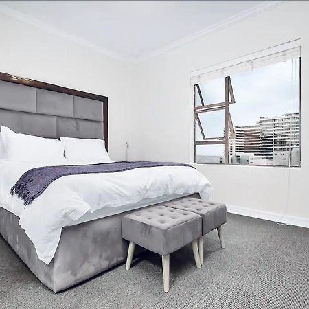 2 Bedroom 2 Bath Luxury - Sandton Cbd โจฮันเนสเบิร์ก ภายนอก รูปภาพ